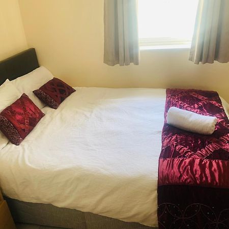 Sea View Flat Cobh Apartment Bagian luar foto