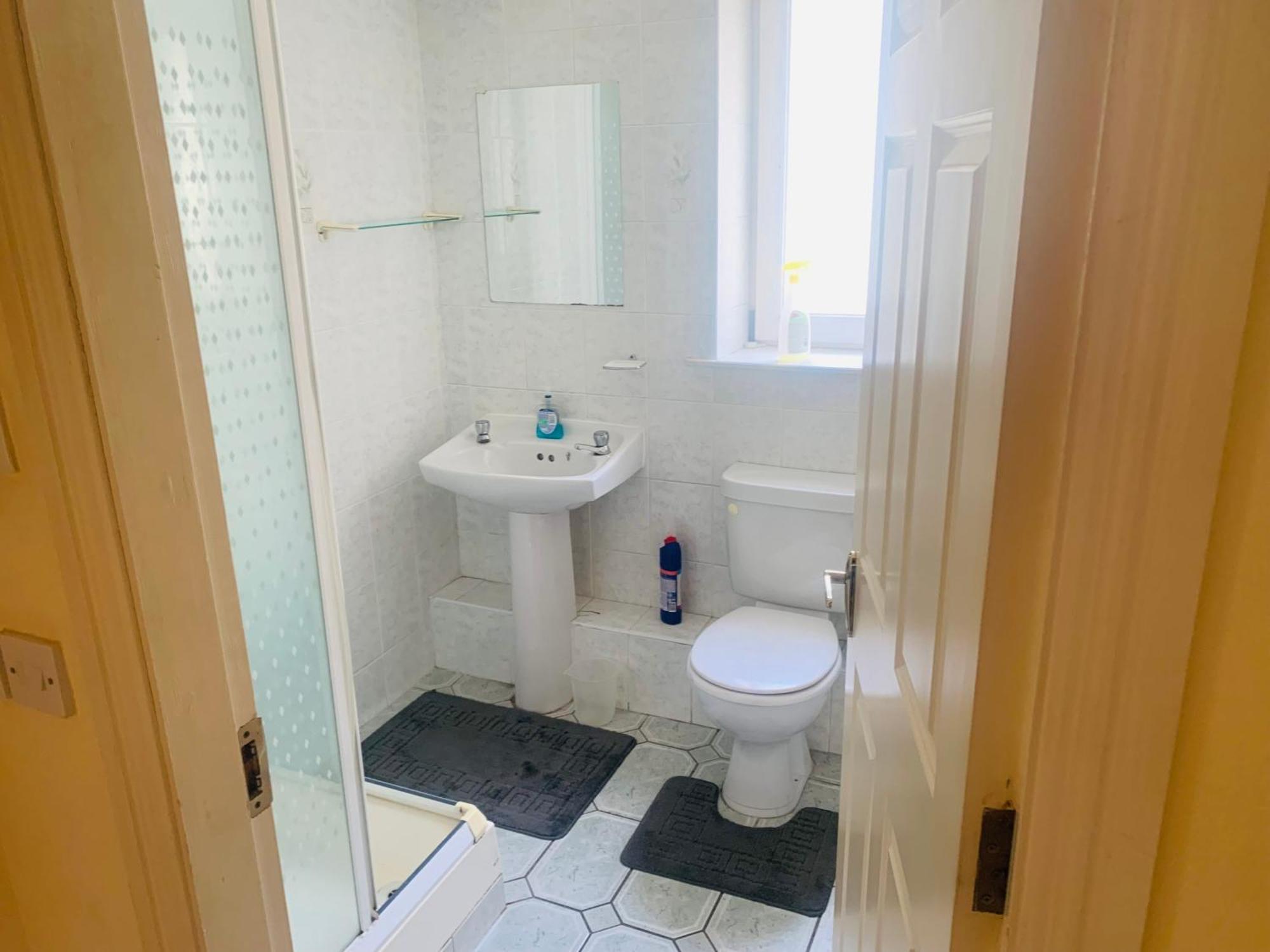Sea View Flat Cobh Apartment Bagian luar foto