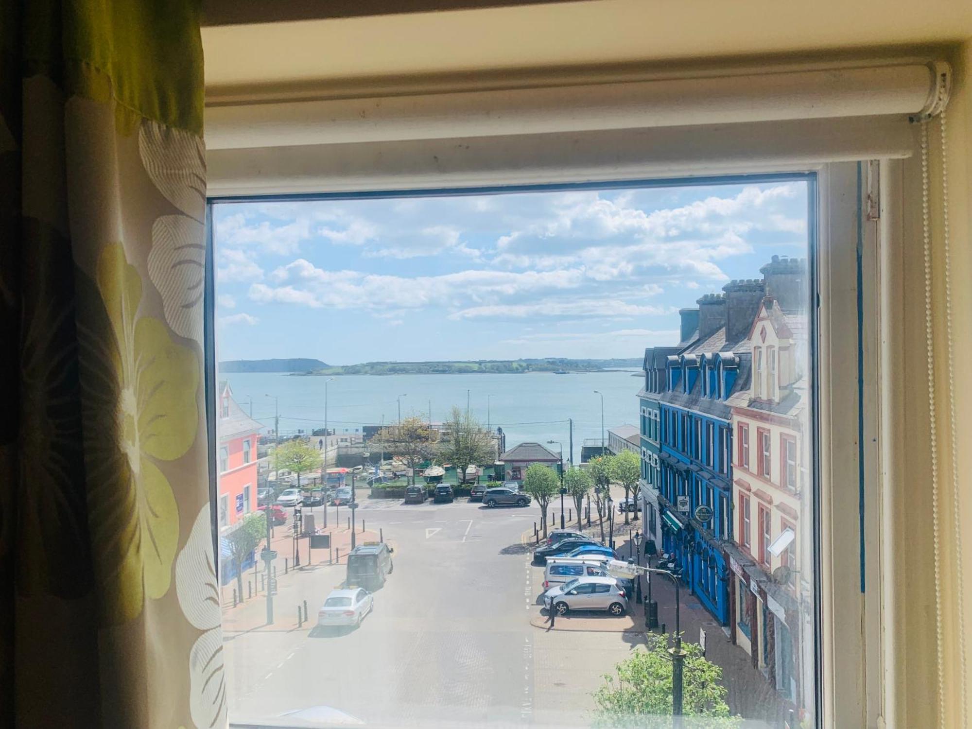 Sea View Flat Cobh Apartment Bagian luar foto